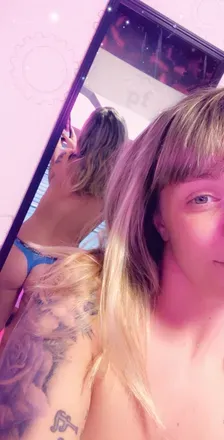 OnlyFans cuenta mekay3 avatar 1