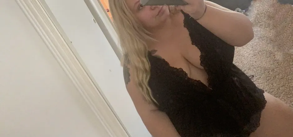 OnlyFans cuenta opallqueenn header 2