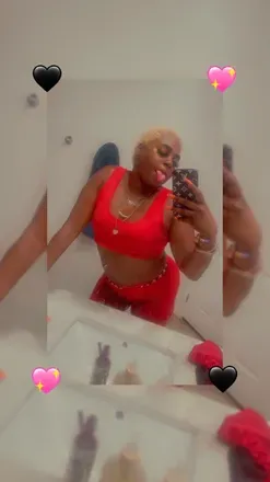OnlyFans cuenta loveallmychocolatee avatar 1