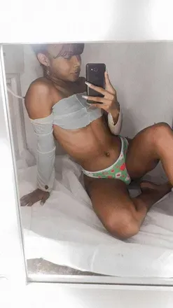 OnlyFans cuenta soy_playgirl header 2