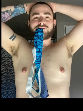OnlyFans cuenta youngdaddy97 header 2