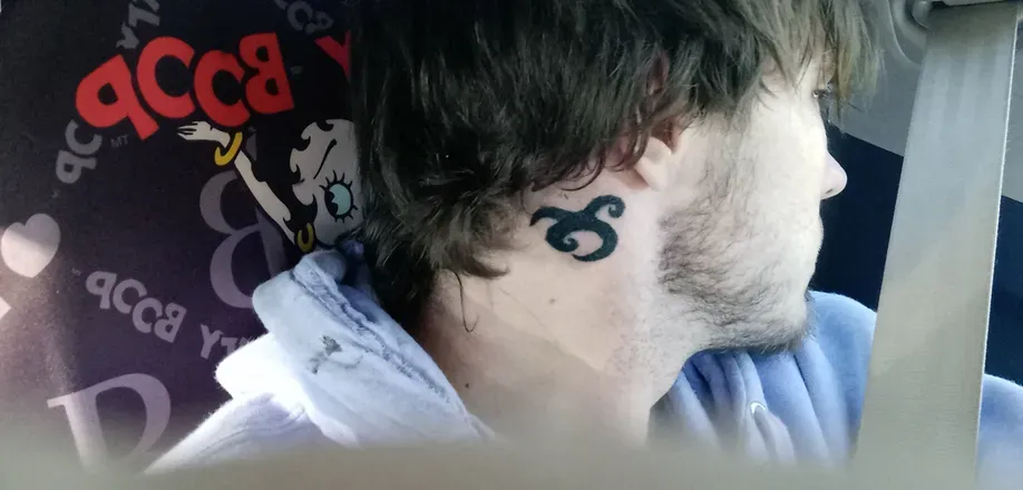 OnlyFans cuenta tobi20019 header 2