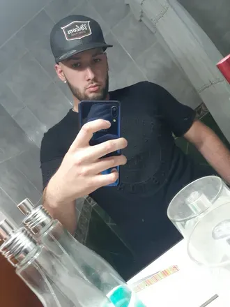 OnlyFans cuenta badboy_222 avatar 1