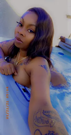 OnlyFans cuenta chunkybutt304 header 2