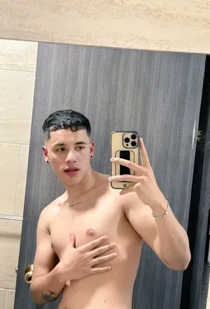 OnlyFans cuenta davidv_1029 avatar 1