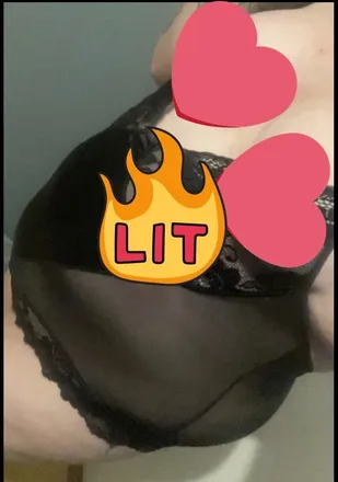 OnlyFans cuenta emilyrae_29 header 2