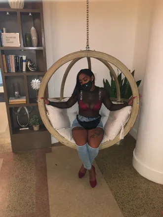 OnlyFans cuenta hoodbarbie215 header 2