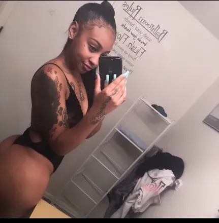 OnlyFans cuenta lovelyitaly avatar 1