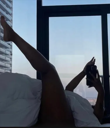 OnlyFans cuenta parisfindomgoddess header 2