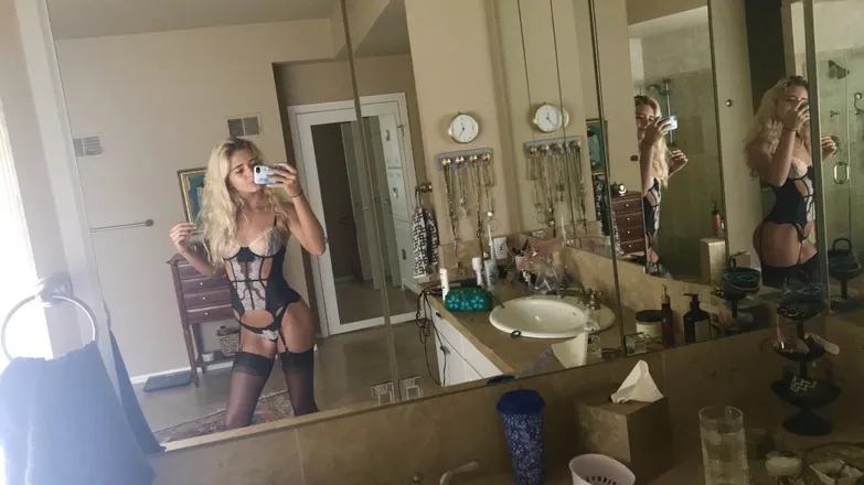 OnlyFans cuenta clairekc header 2