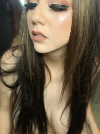 OnlyFans cuenta kamileeon_free avatar 1
