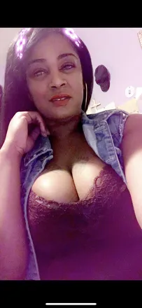 OnlyFans cuenta prettythebrat header 2