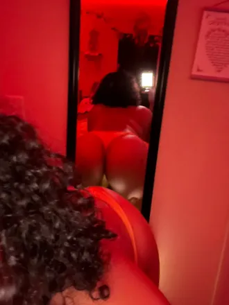 OnlyFans cuenta thiccblackgoddess header 2