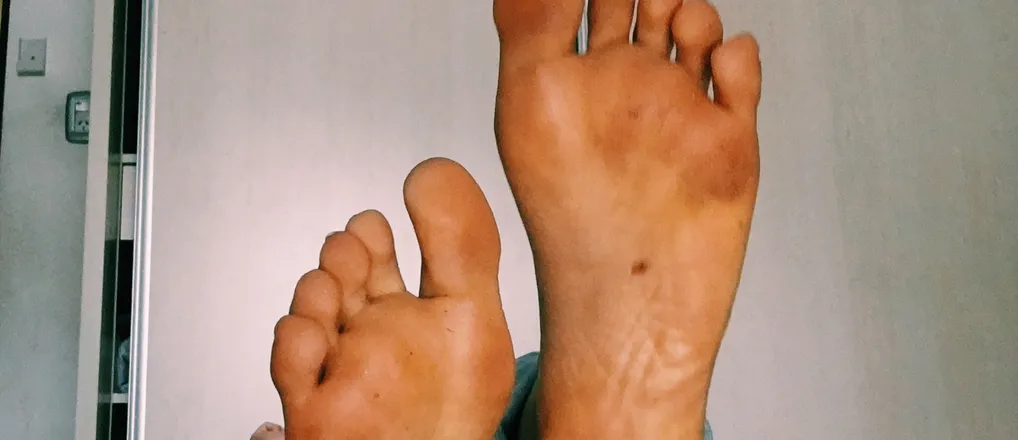 OnlyFans cuenta yourfavfeets02 header 2