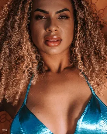 OnlyFans cuenta izaworld avatar 1