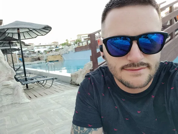 OnlyFans account  u62840261 header 2