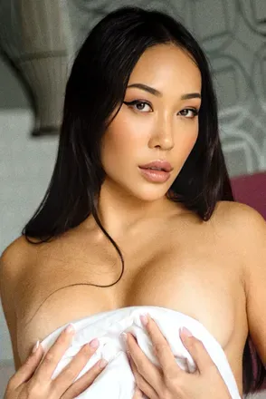 OnlyFans account  rebeccachen avatar 1