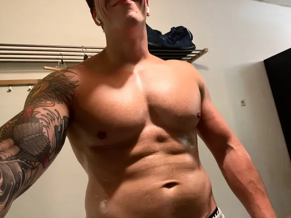 OnlyFans cuenta evil_erich header 2