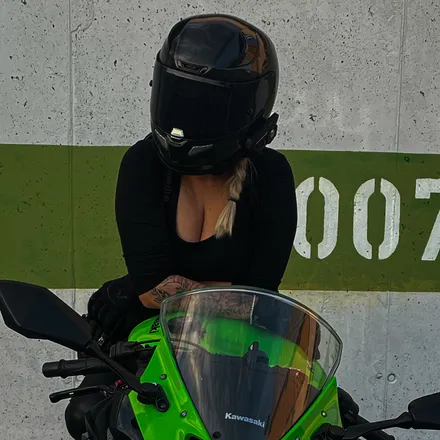 OnlyFans cuenta mrsst7 header 2