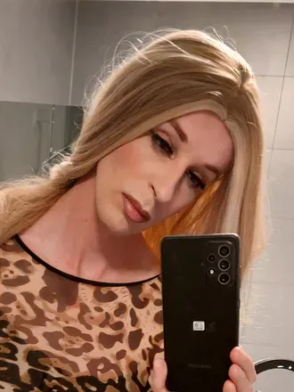 OnlyFans cuenta louise018 avatar 1