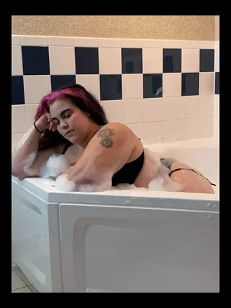OnlyFans cuenta emmykaay header 2