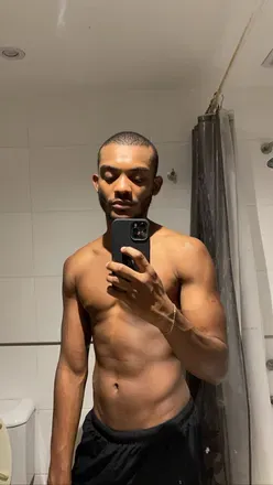 OnlyFans cuenta erik762wrld header 2