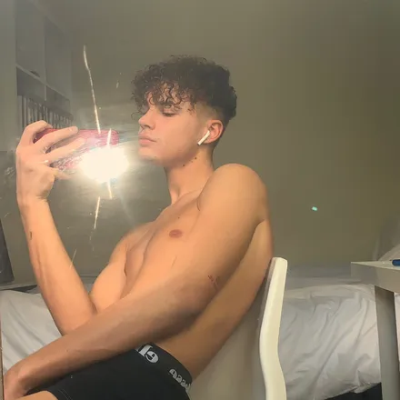 OnlyFans cuenta archie99yeo header 2