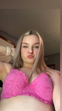 OnlyFans cuenta petitlollivip header 2