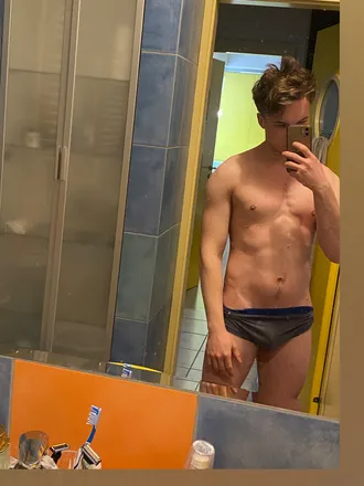OnlyFans cuenta rossxslove header 2