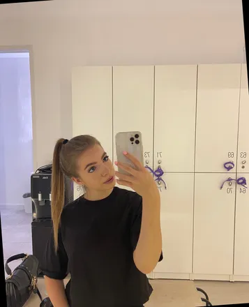 OnlyFans account  annnette header 2