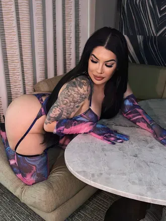 OnlyFans cuenta zara_go header 2