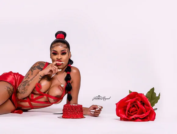OnlyFans cuenta prettysway header 2