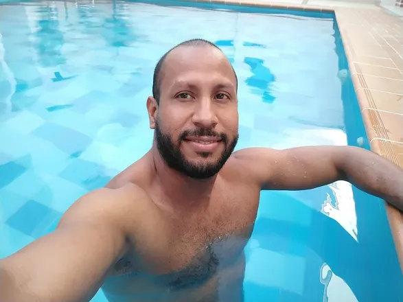 OnlyFans cuenta leonelsilva13 header 2