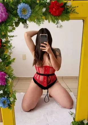 OnlyFans cuenta travelwithlizzy avatar 1
