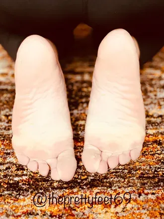 OnlyFans cuenta theprettyfeet69 avatar 1