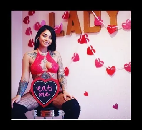 OnlyFans cuenta saltysweetsabrina_ header 2