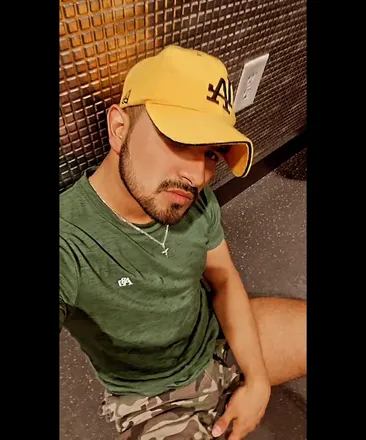 OnlyFans cuenta felipecarvajal69 header 2