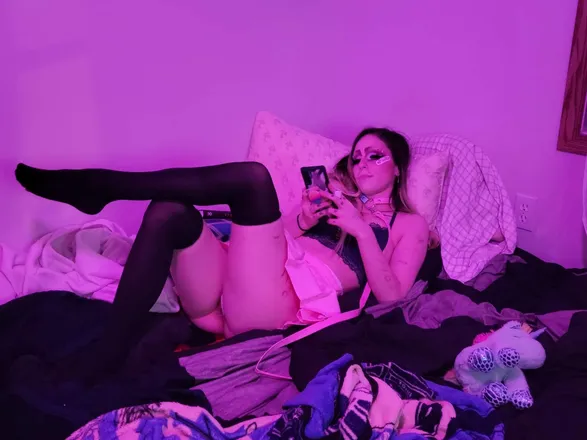 OnlyFans account  try_to_censor_this header 2