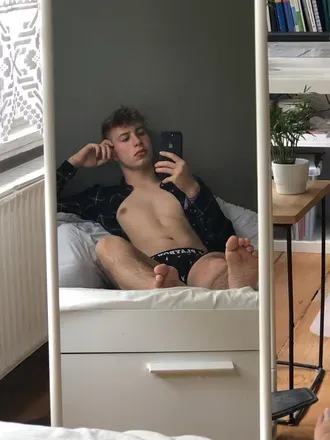 OnlyFans cuenta t_twink header 2