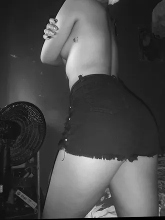 OnlyFans cuenta snmr4 header 2