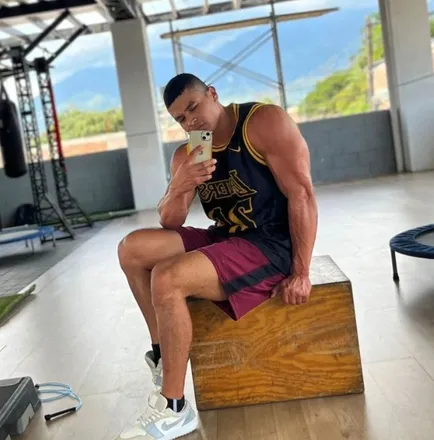 OnlyFans account  fitnesshot94 header 2