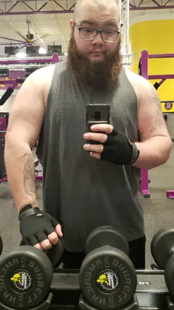 OnlyFans cuenta bearded_bear94 header 2