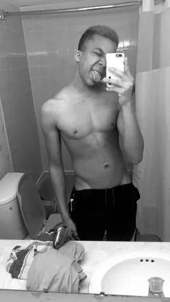 OnlyFans cuenta cshark18 header 1
