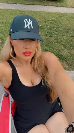 OnlyFans account  u118390562 avatar 1