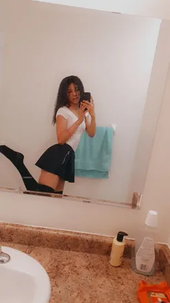 OnlyFans cuenta sky_lilo header 2