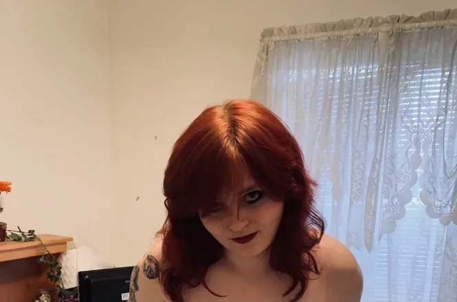OnlyFans cuenta the-red-head-raven avatar 1