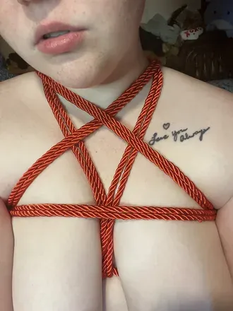 OnlyFans cuenta foxyred0816 header 2