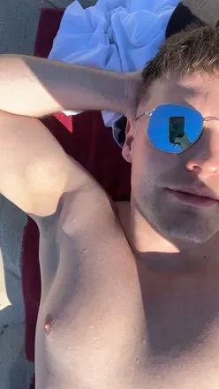 OnlyFans cuenta domyoungdaddy avatar 1