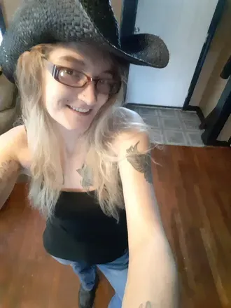 OnlyFans account  alwaysnaughty32 avatar 1