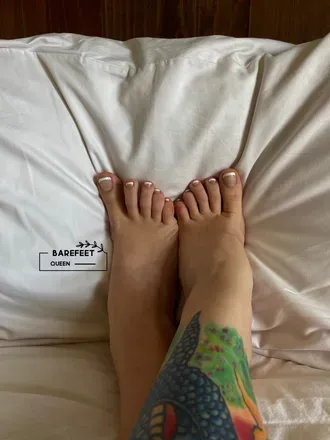 OnlyFans cuenta barefeetqueen011 header 2